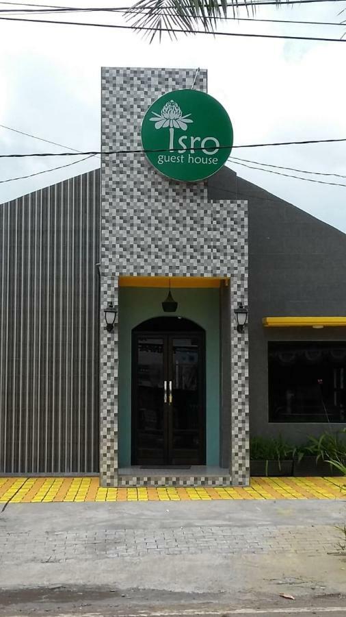 Isro Guesthouse Syariah Kepanjen Esterno foto